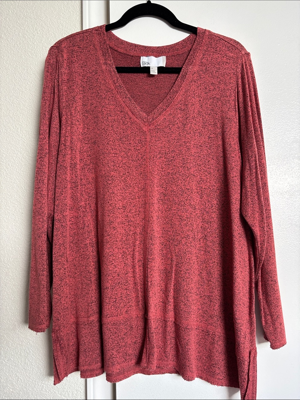 Soft V-Neck Long Sleeve Top in Heathered Rose by 8th & Lake